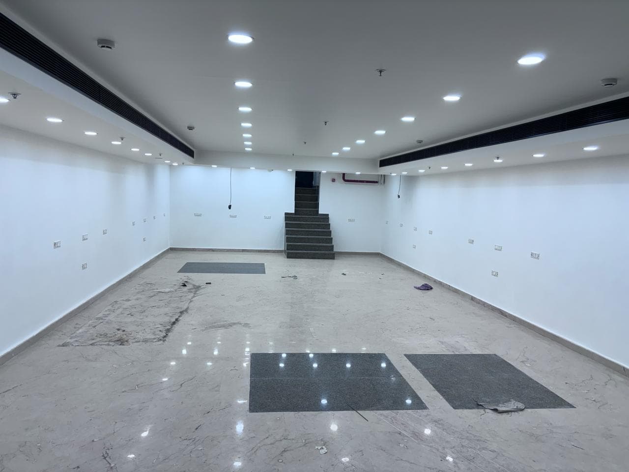 Office Space in साउथ एक्सटेंशन, Mahatma Gandhi Marg, साउथ एक्सटेंशन, Defence Colony Tehsil, South East Delhi, Delhi, 110049, India - View 3