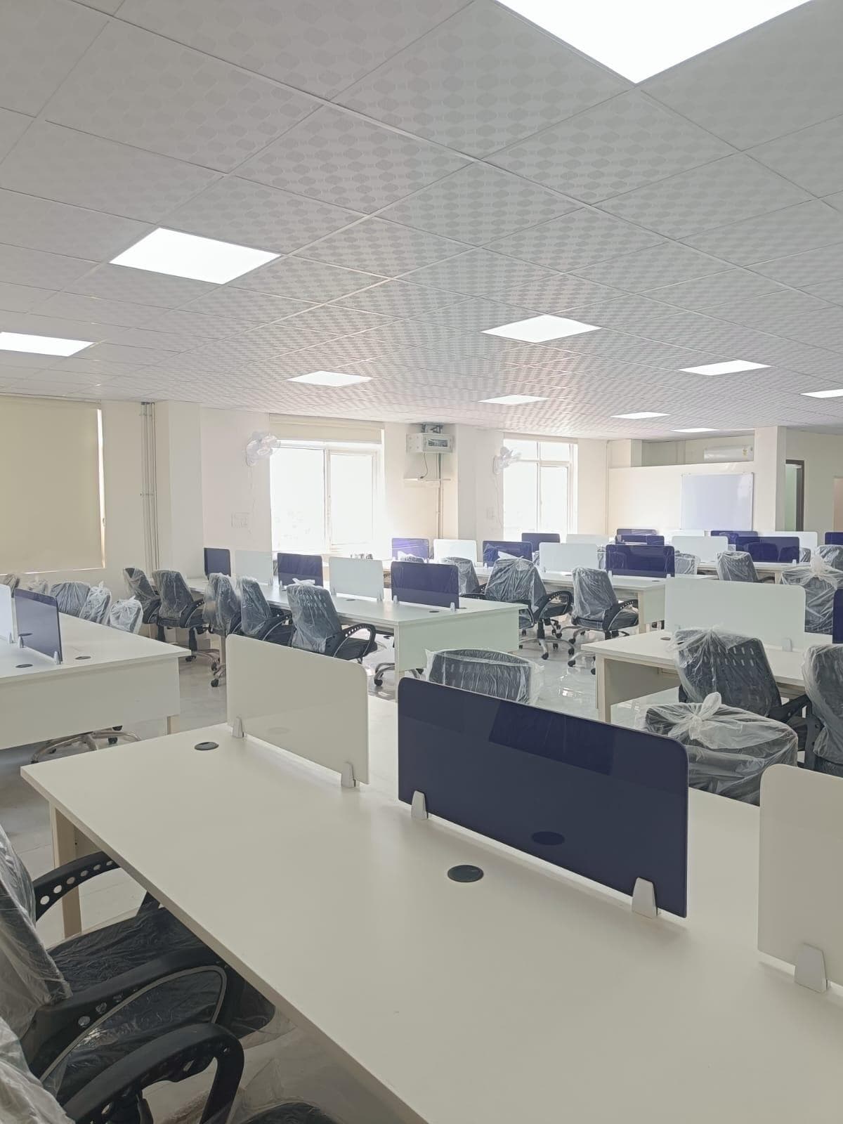 officespace in Noida sector-7 - View 3