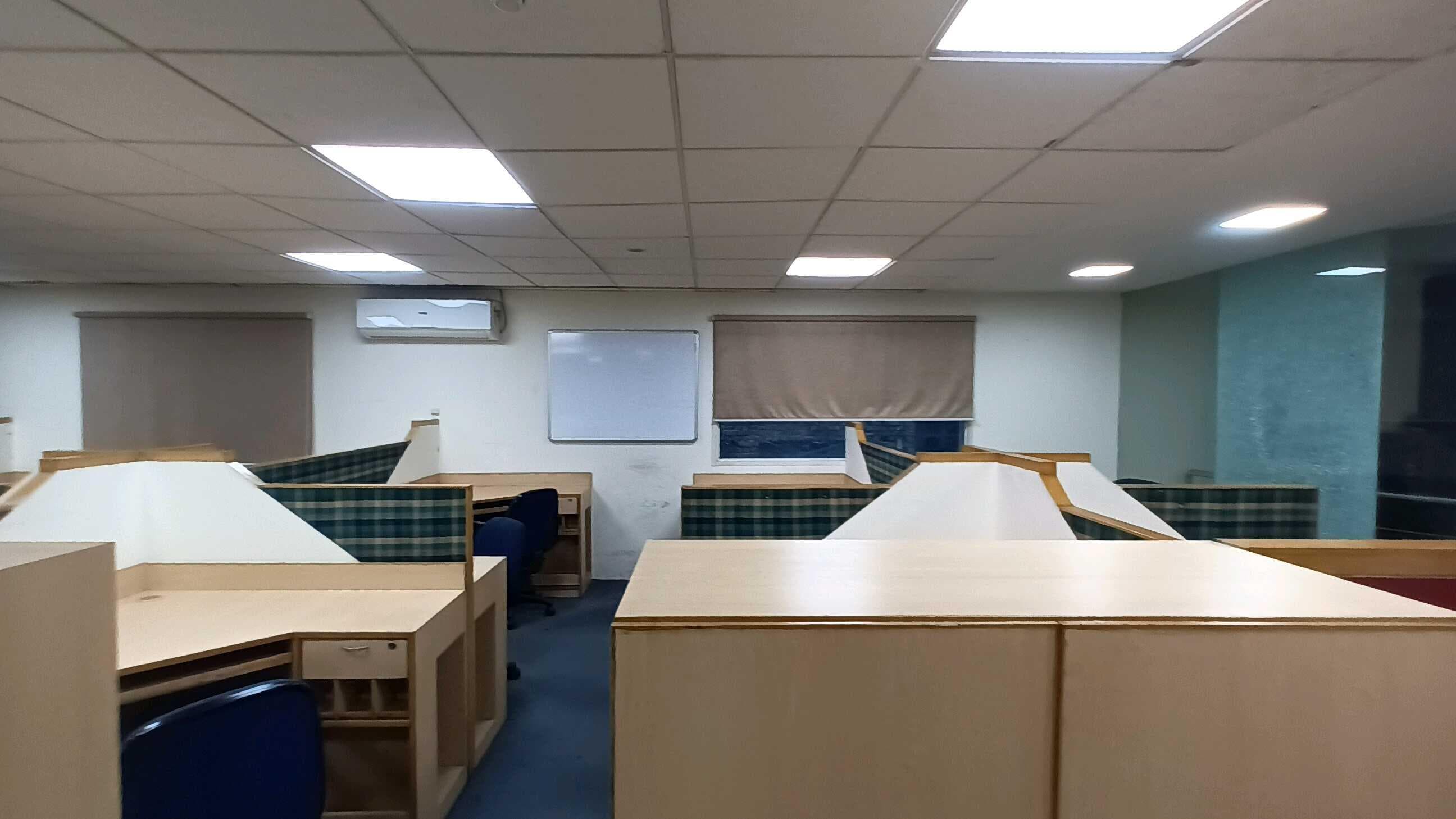 Office space in Noida sector-9 - View 2