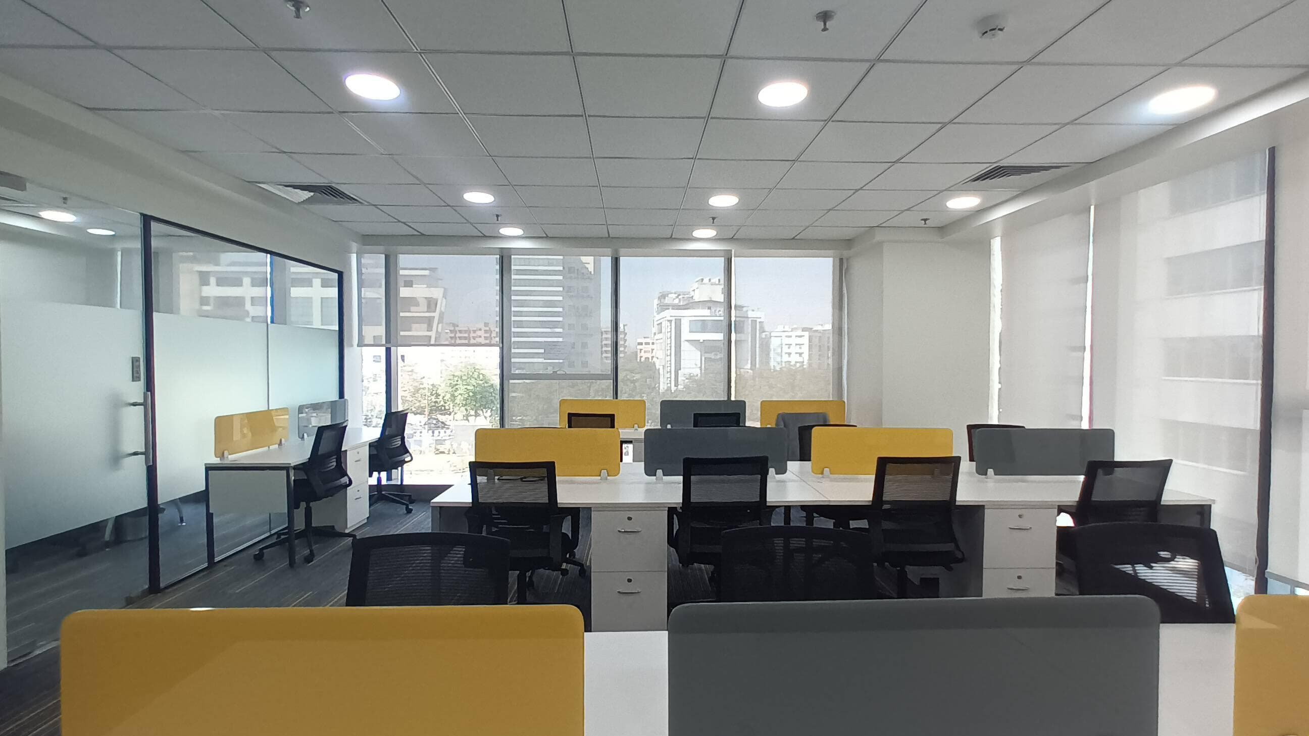 Office space in Noida sector-62 - View 3