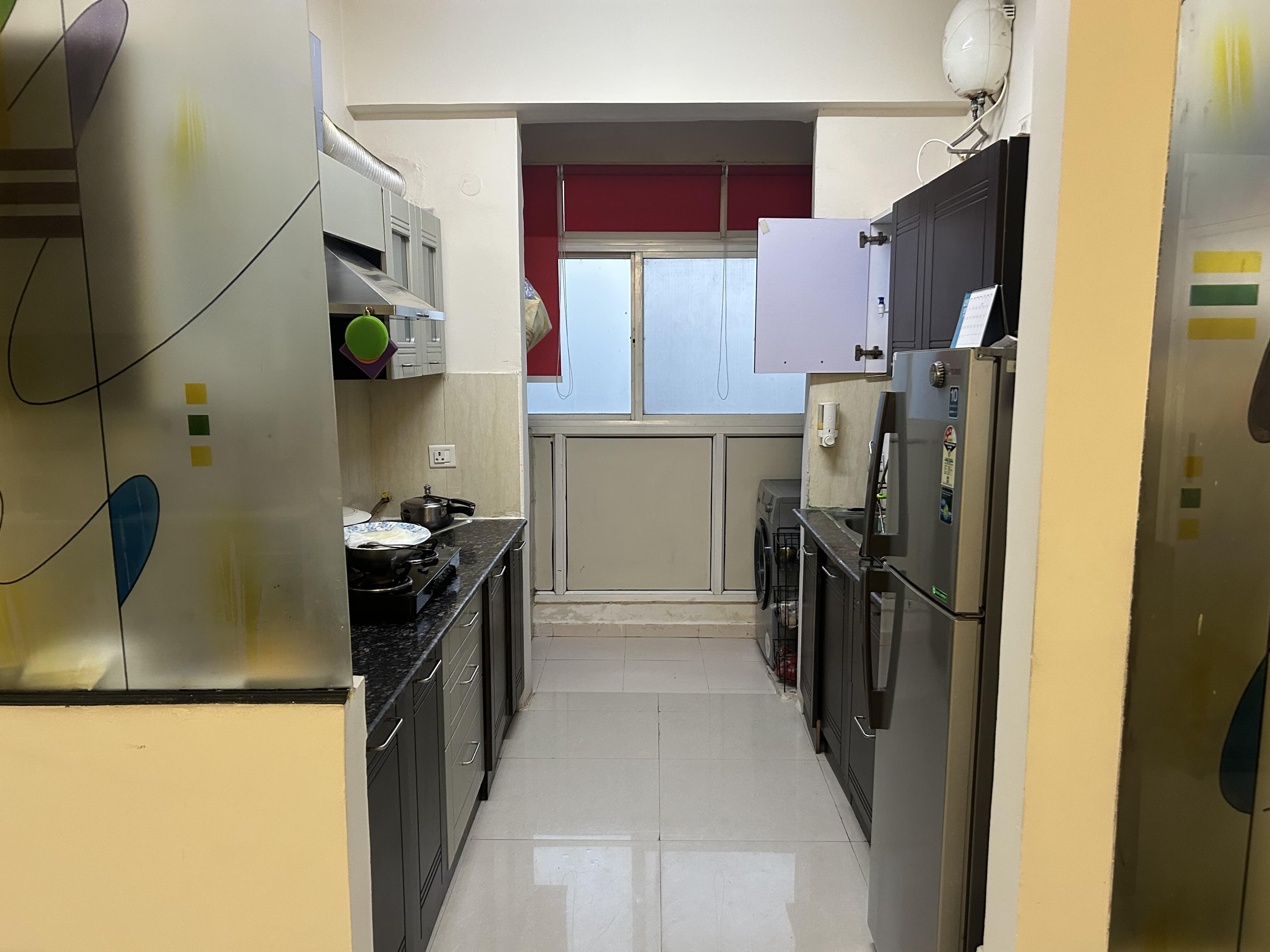 3BHK APARTMENT in NOIDA SECTOR-121 - View 2