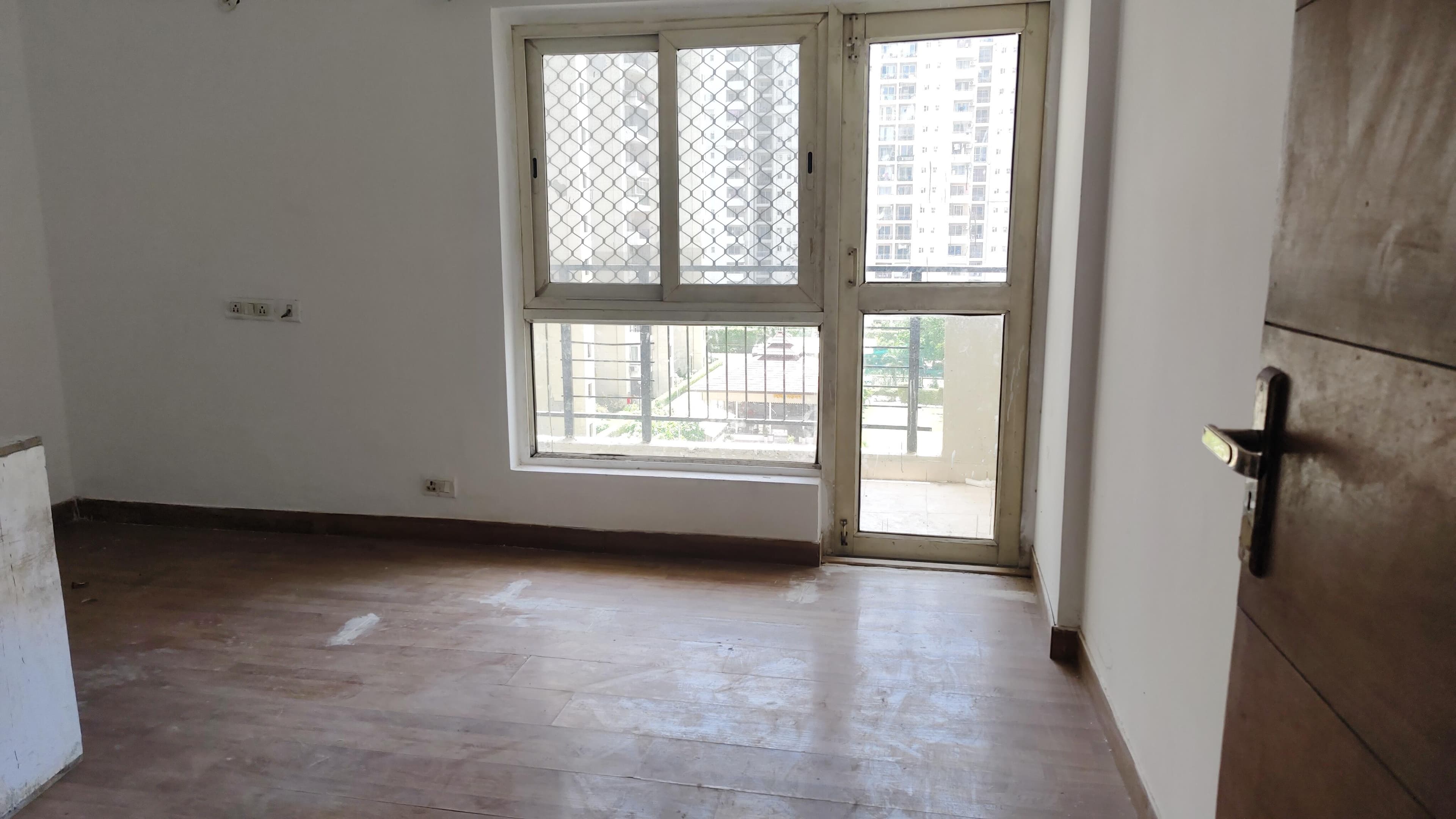 3bhk  in noida sector-168 - View 2