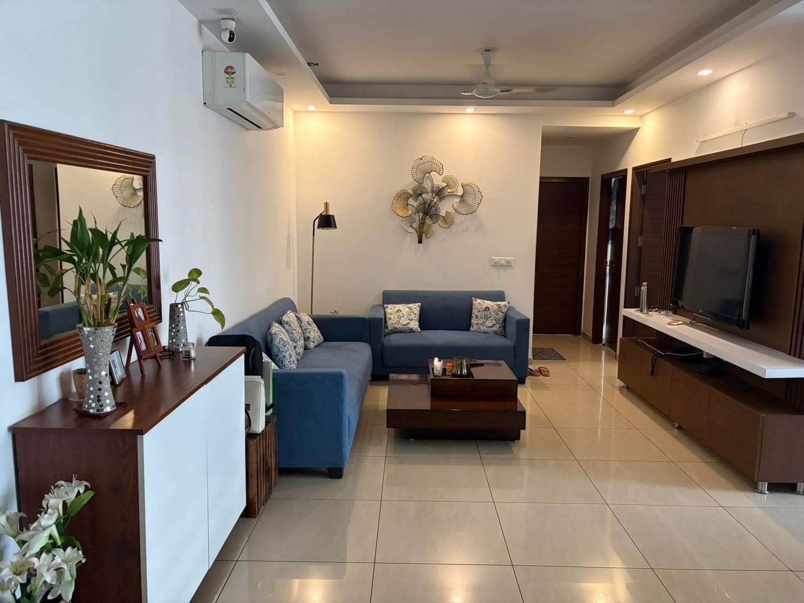 4BHK FOR SALE  in NOIDA SECTOR-46 - View 1