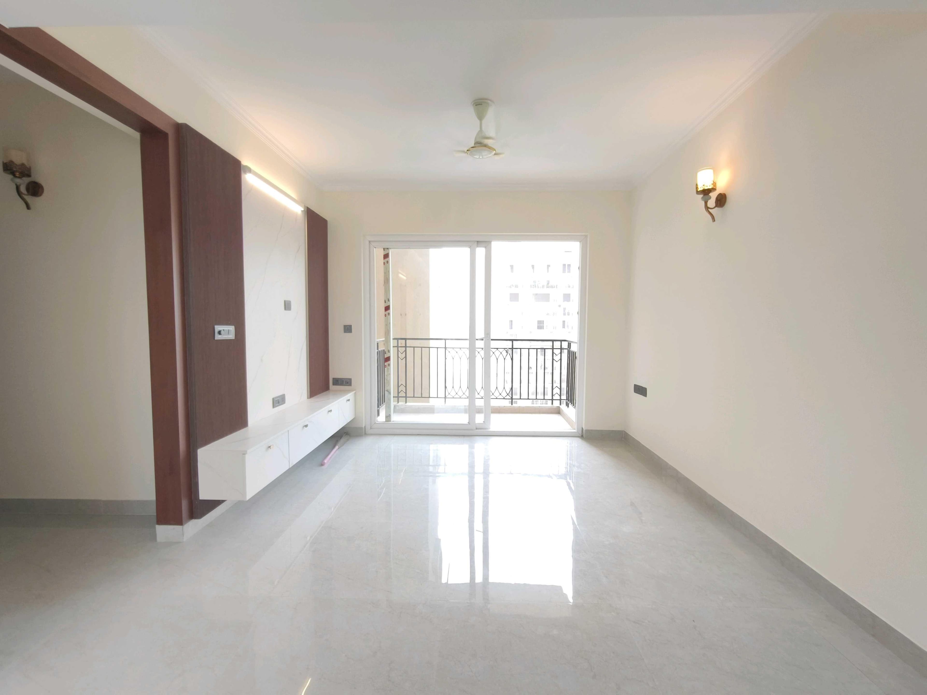 4BHK  in NOIDA SECTOR-61 - View 2