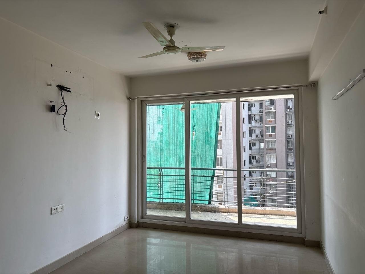 5BHK FOR SALE  in NOIDA SECTOR-107 - View 2
