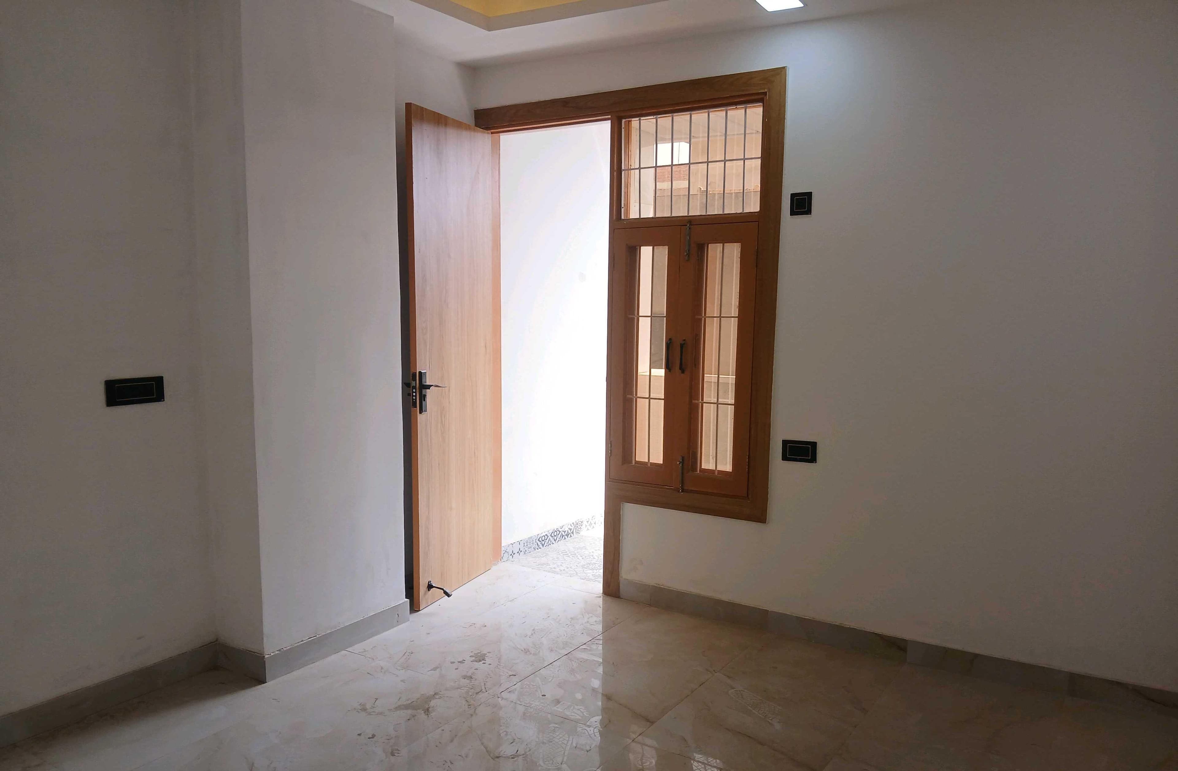 3BHK APARTMENT in NOIDA EXTENSION - View 2