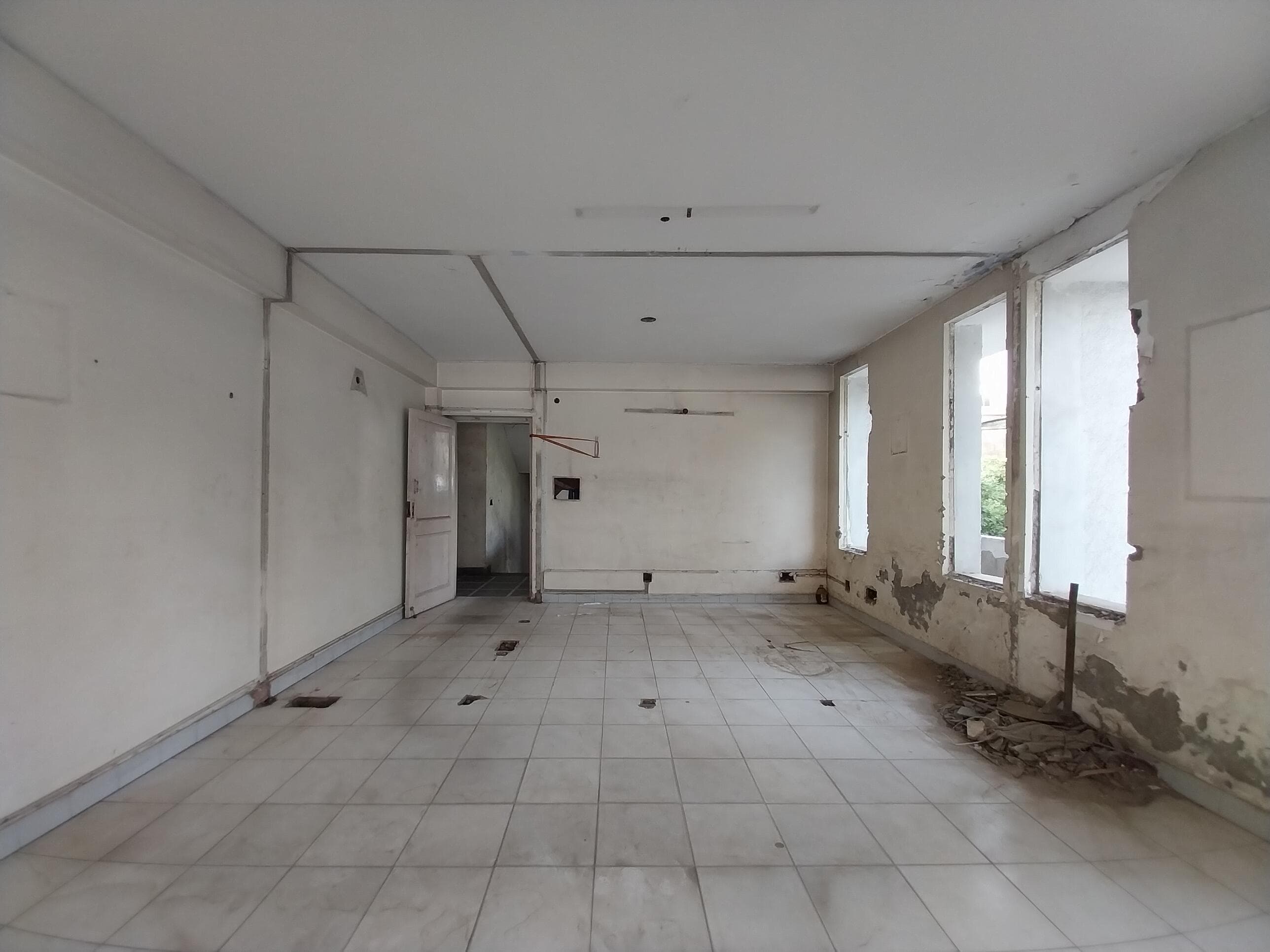 Commercial space 