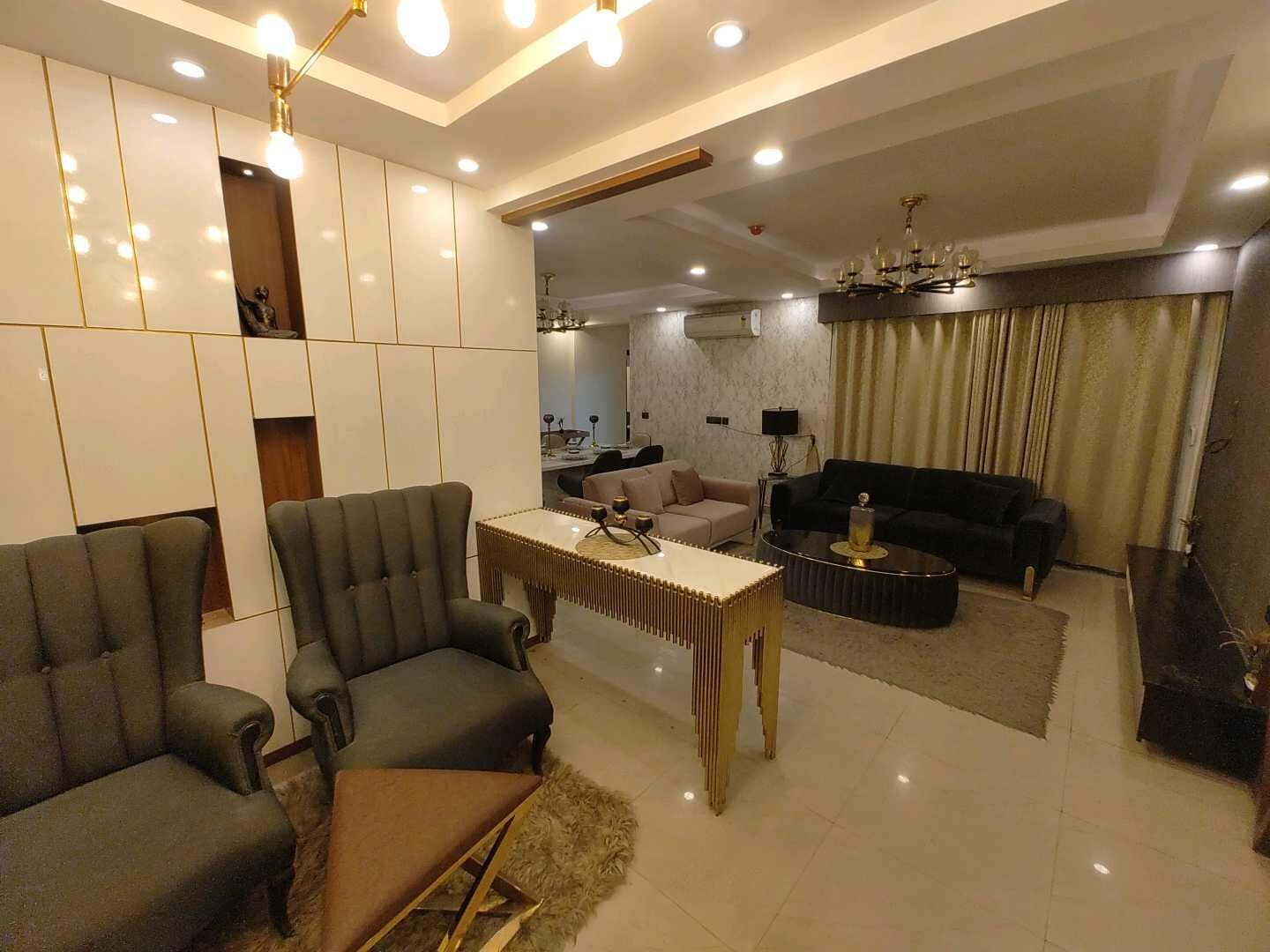 5BHK  in NOIDA SECTOR-10  - View 2