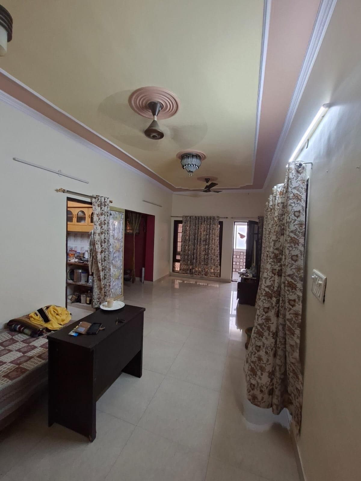 3Bhhk Apartment in Noida Sector-9 - View 2
